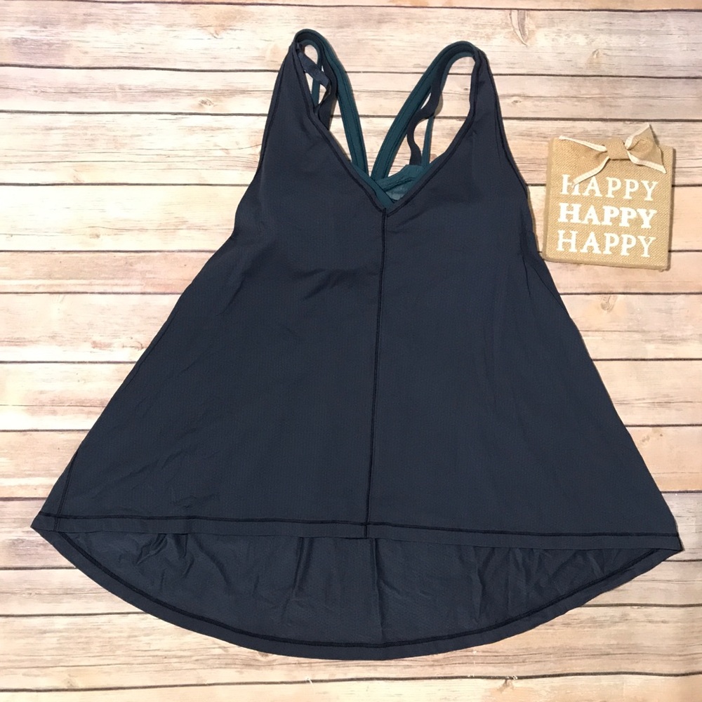 Lululemon EUC tank w/bra S6 Charcoal